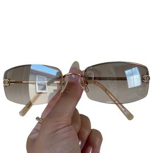 [SOLD] Authentic Chanel Rimless 4093-B Sunglasses
